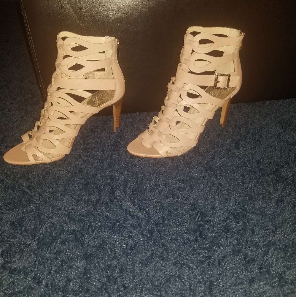 Vince Camuto caged heels - Picture 3 of 4